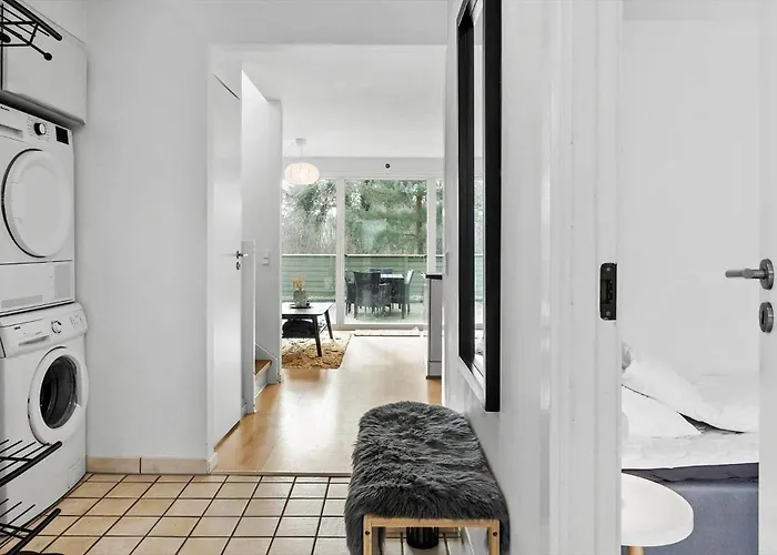 M321-vaeggerlose-marielyst-strandvej-63-g * Bøtø By