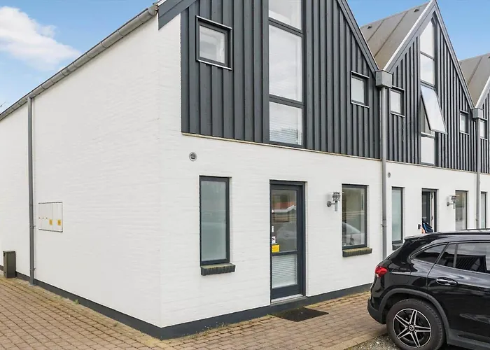 M321-vaeggerlose-marielyst-strandvej-63-g *